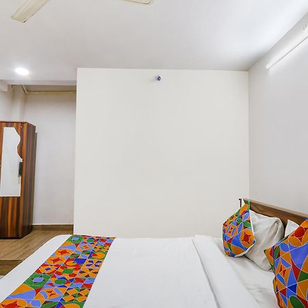 Fabexpress Korner Inn - Sivaji Park Вишакхапатнам Экстерьер фото